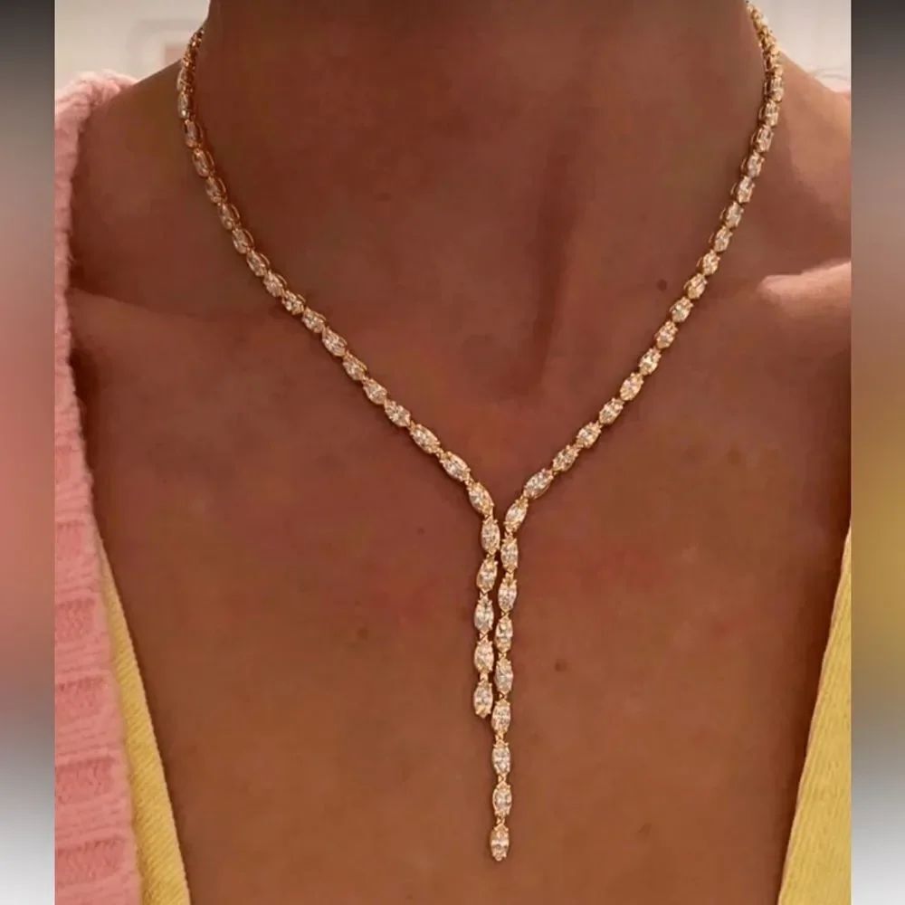 Elegant Gold Necklace A1538